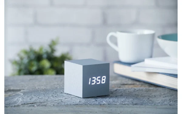 Gingko Réveil Numérique Cube Click Clock Argent – Réveils en france 3